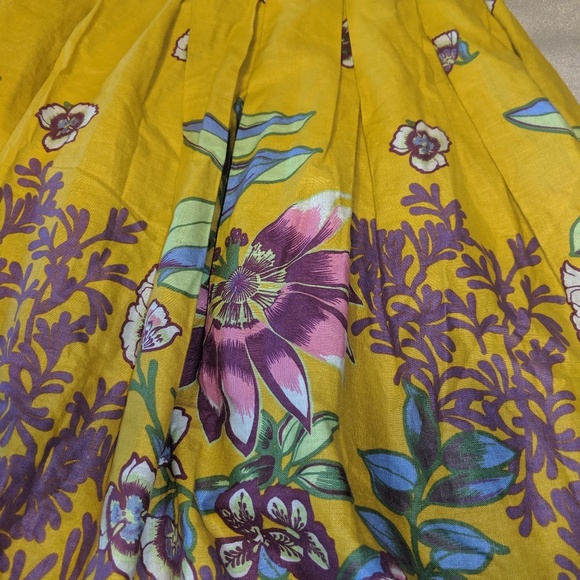 Pleated skirt - Picture 7 of 7